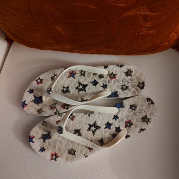Coach Flip Flops - Picture 3 of 5